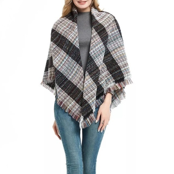 MYSTERY COLOR Cashmere Acrylic Knitted Triangle Scarf - Picture 5 of 6